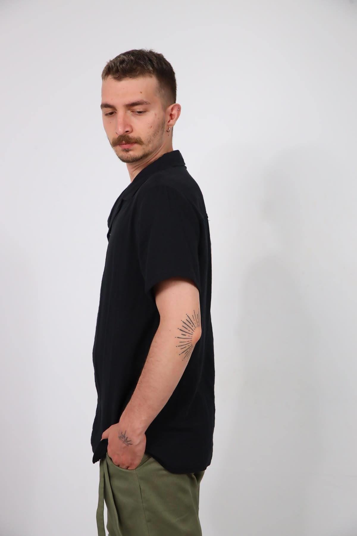 Black Back Tassel Short Sleeve Men's Shirt