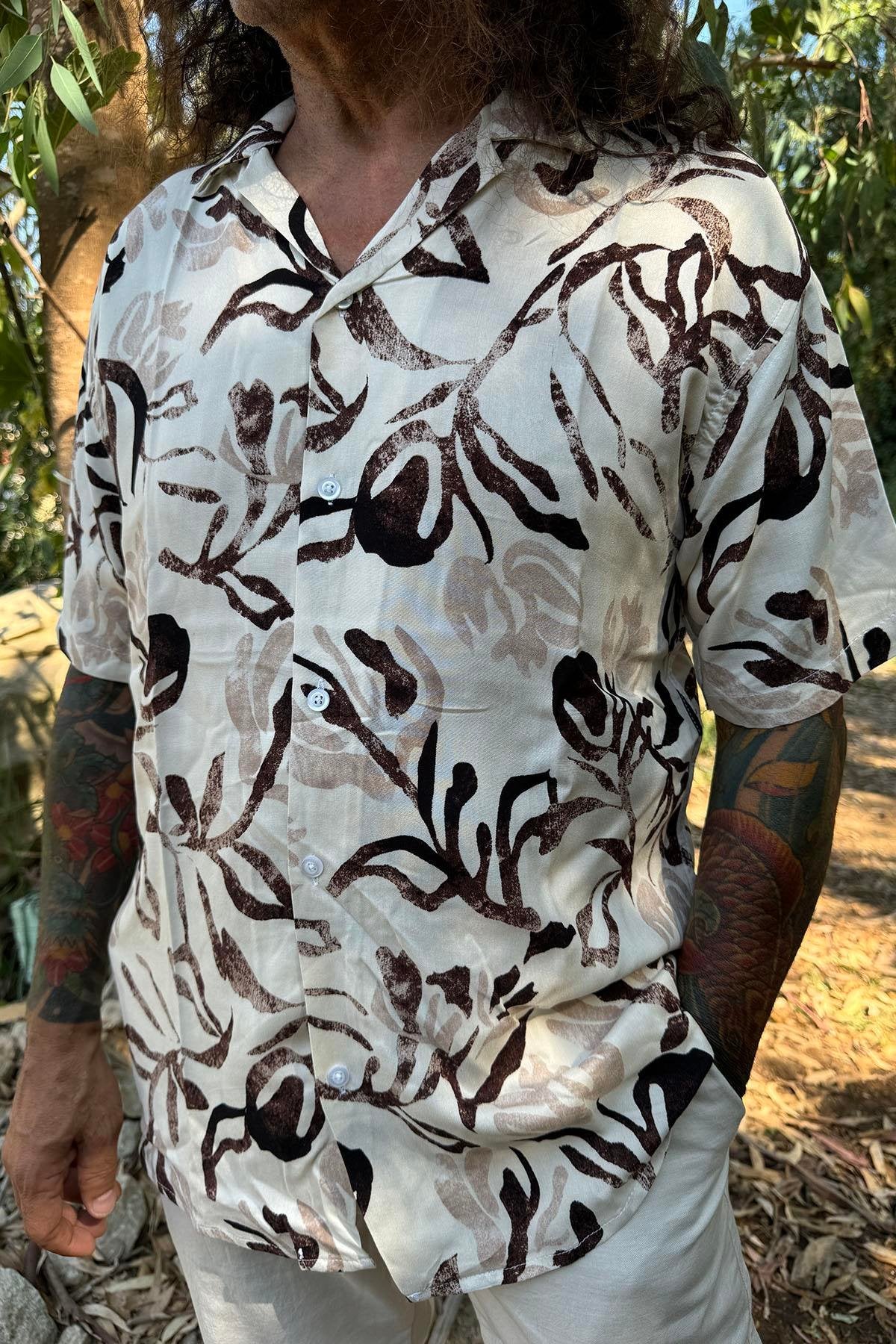 Men's Short-Sleeved Shirt with Off-White Pattern