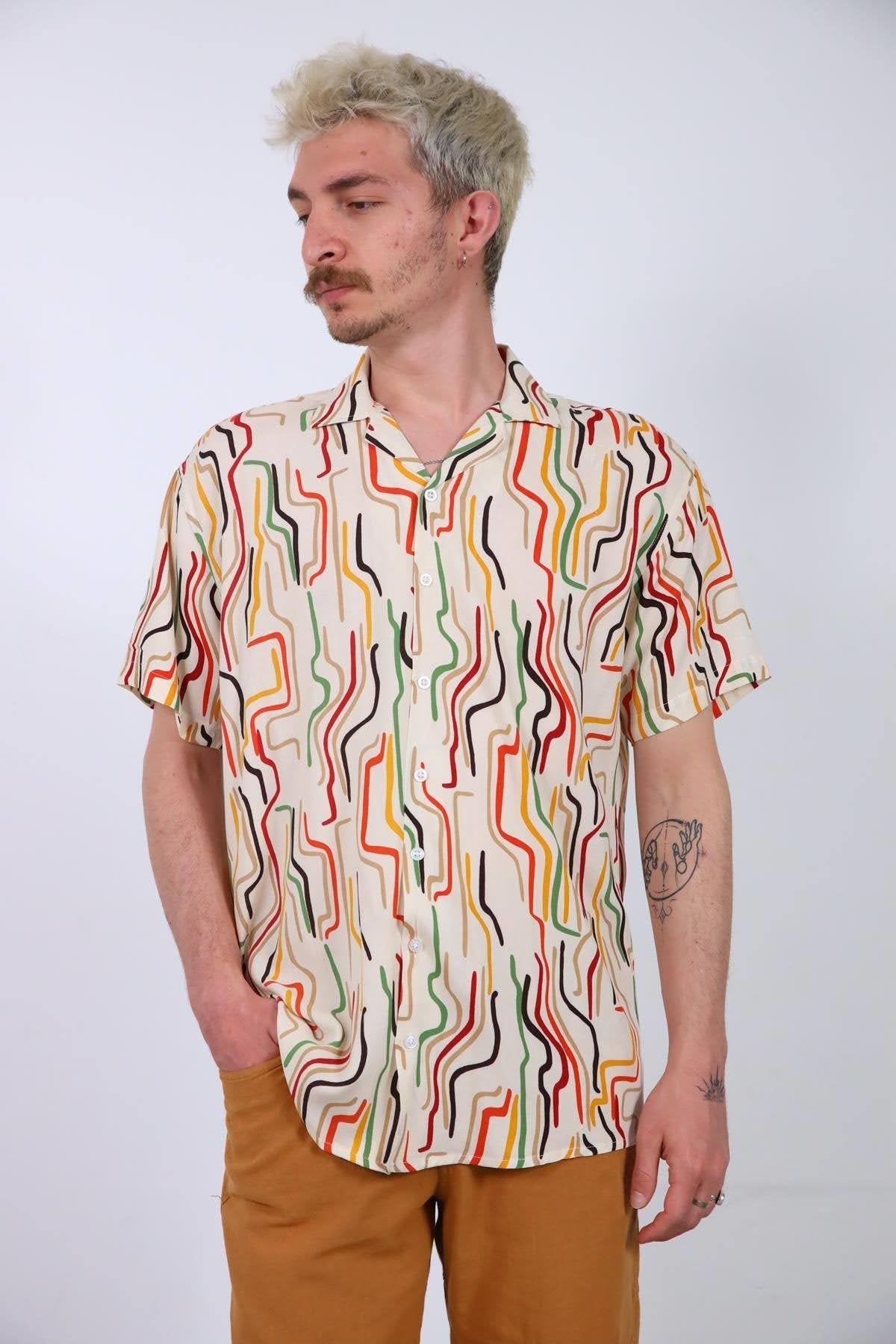 Cream-Colored Patterned Short-Sleeved Men's Shirt