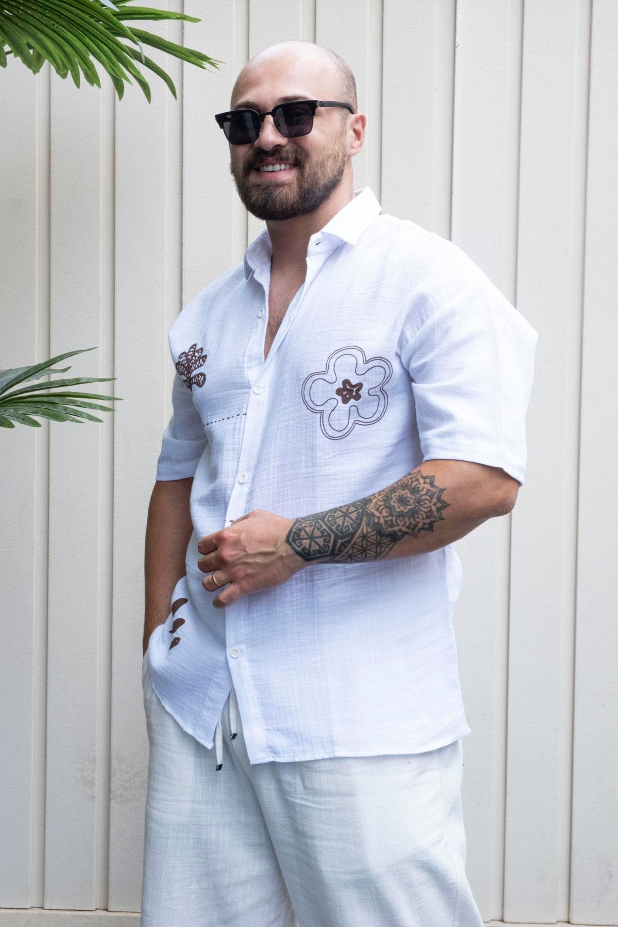 Crafted Linen Relaxed Fit Shirt with Subtle Print Detail