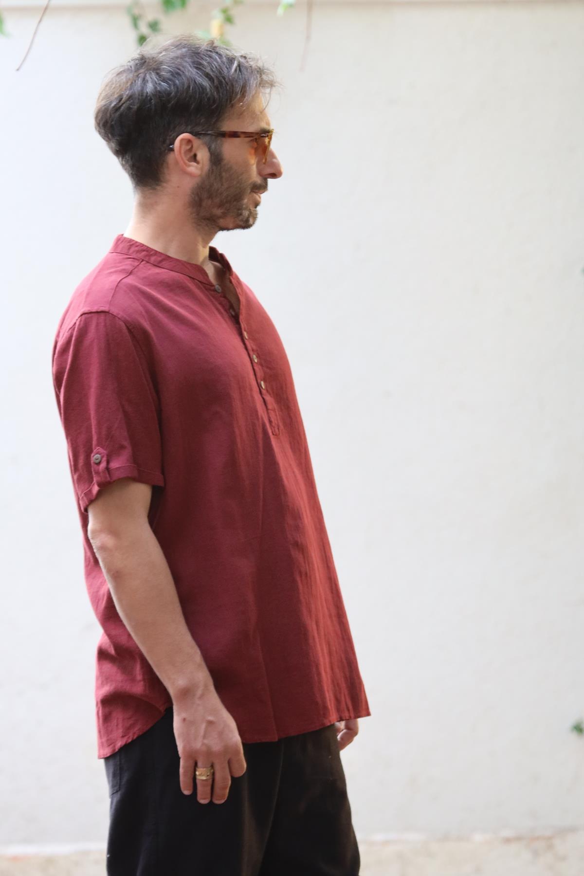 Burgundy Buttoned Short-Sleeved Mandarin Collar Men's Shirt