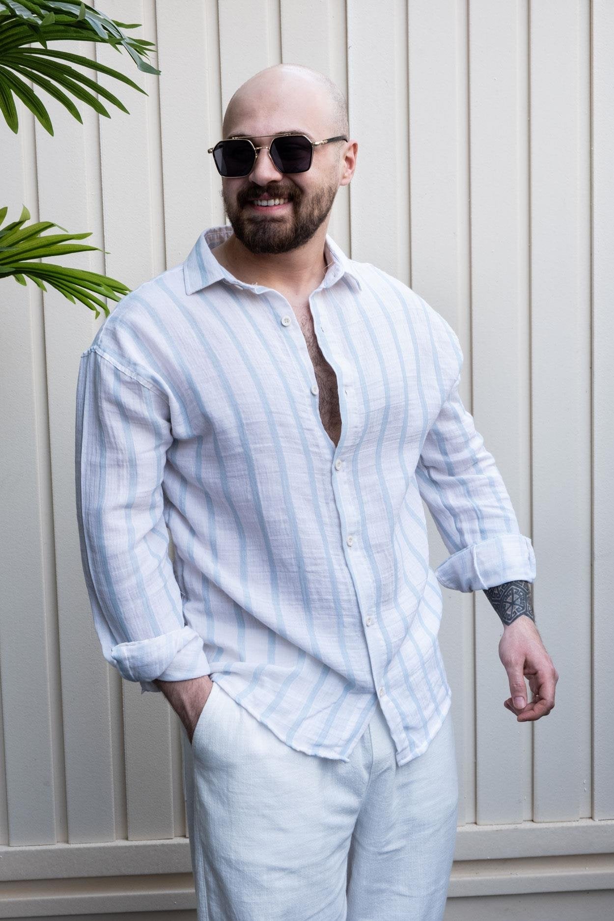 Trendy Linen Shirt with Subtle Striped Detail and Comfort Fit