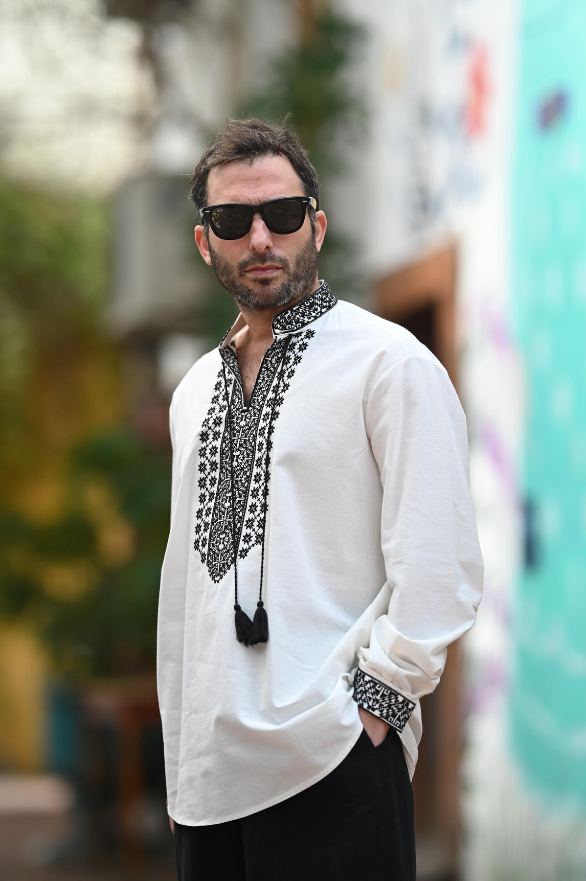 Authentic Men's Shirt with Ecru Collar and Embroidered Cuffs