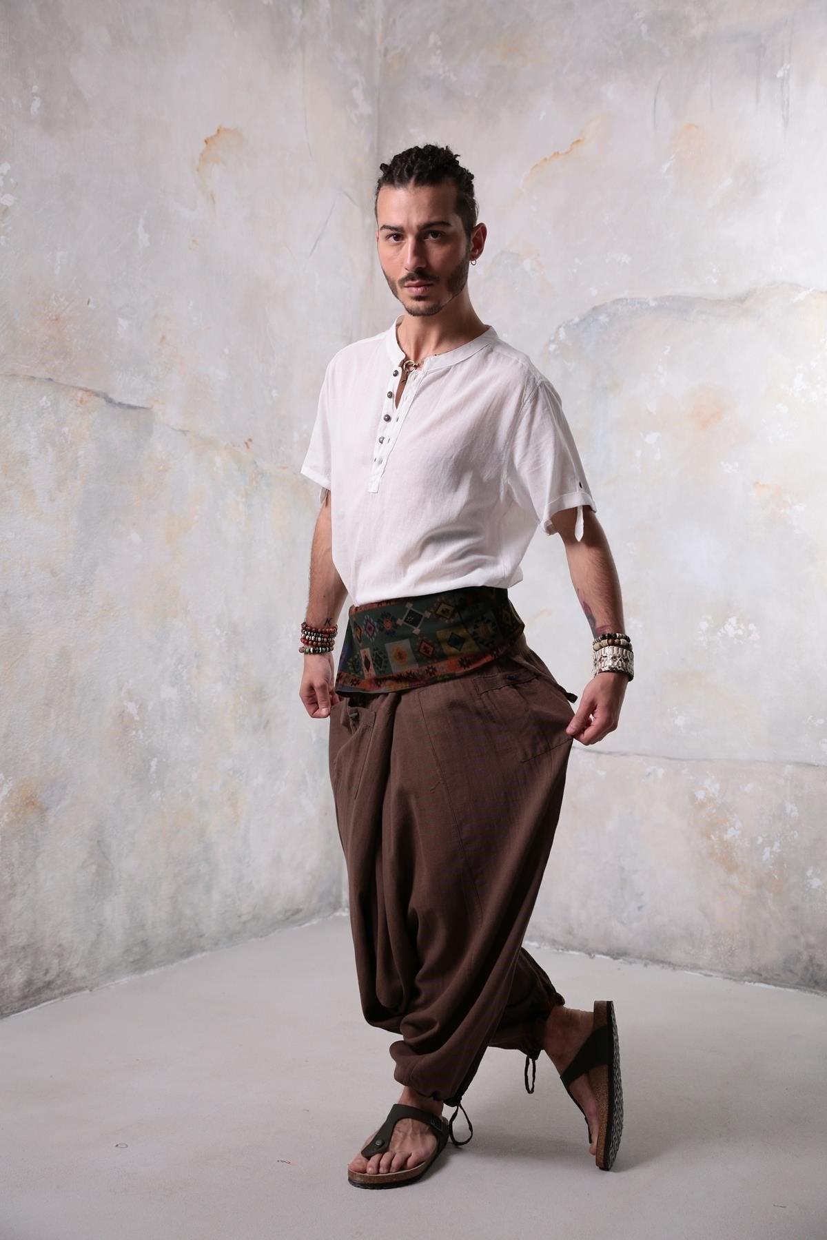 White Buttoned Short-Sleeved Mandarin Collar Men's Shirt