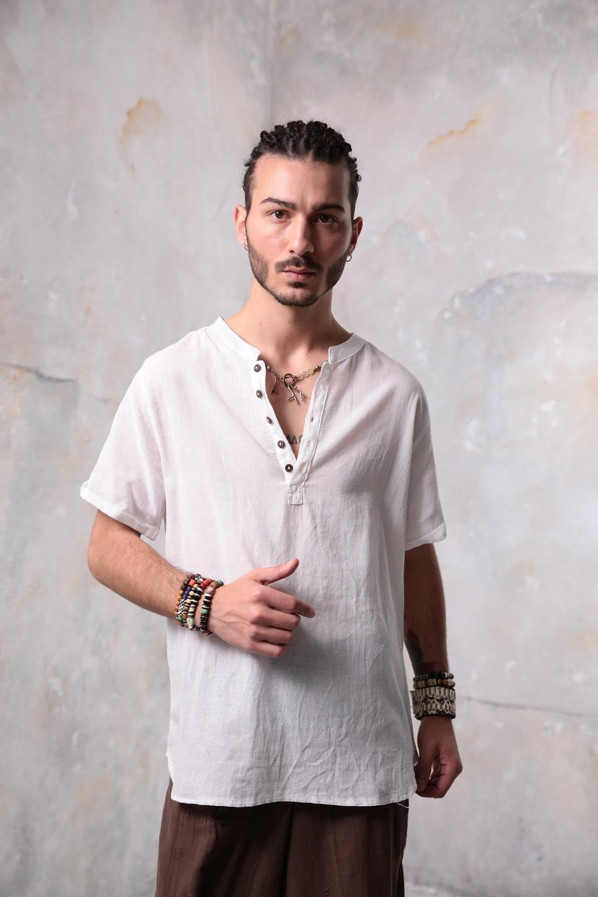 White Buttoned Short-Sleeved Mandarin Collar Men's Shirt