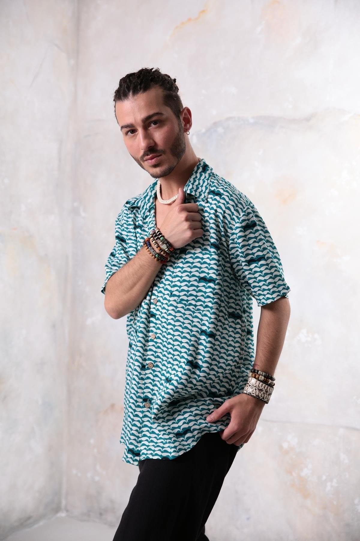 Men's Short-Sleeved Shirt with Mustache Pattern