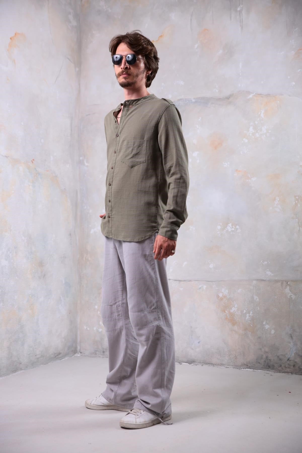 Khaki Mandarin Collar Interlining Shirt