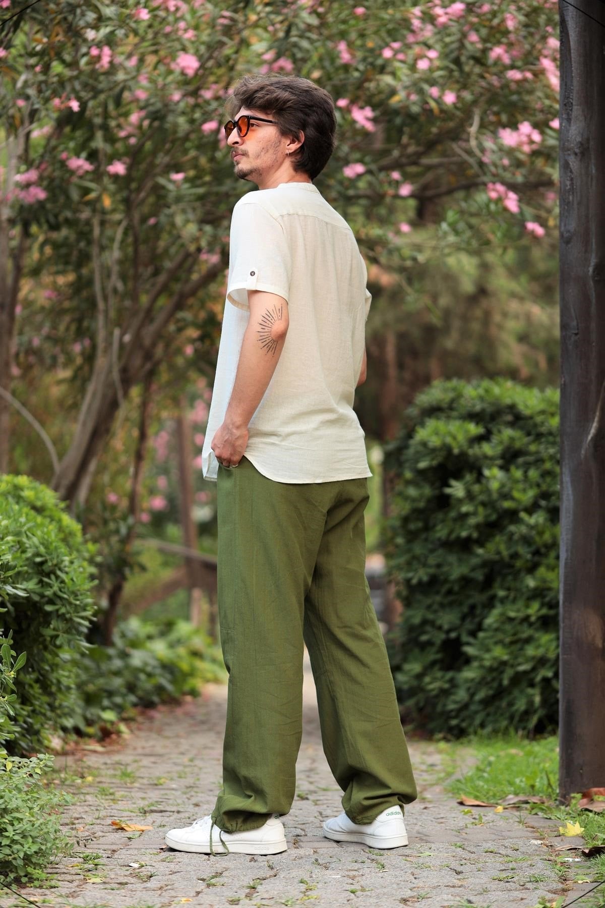 Cream Buttoned Short-Sleeved Mandarin Collar Men's Shirt