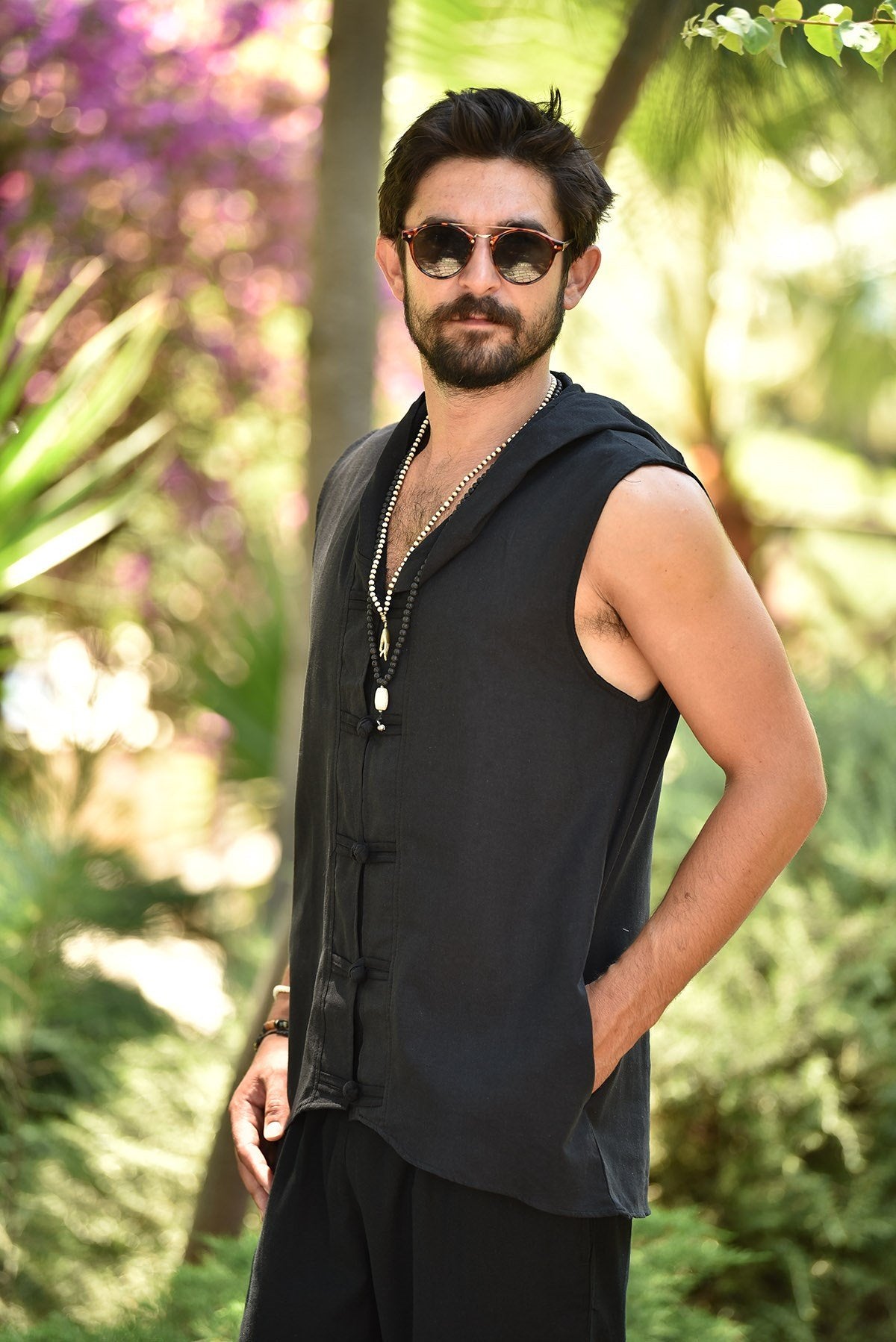 Black Hooded Sleeveless Shirt