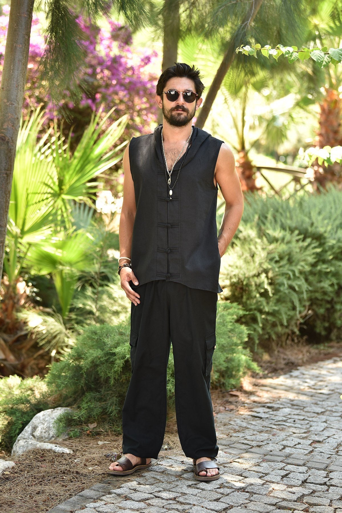 Black Hooded Sleeveless Shirt