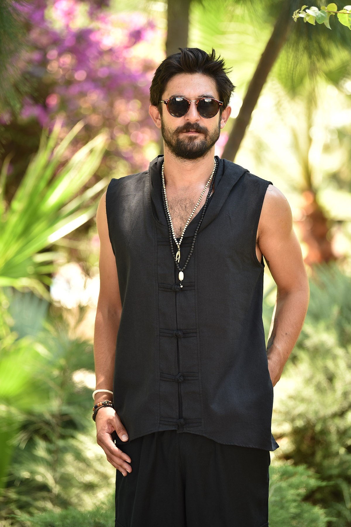 Black Hooded Sleeveless Shirt