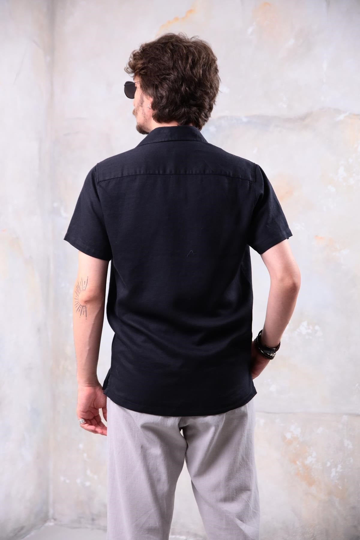 Black Relaxed Fit Short-Sleeve Men's Shirt