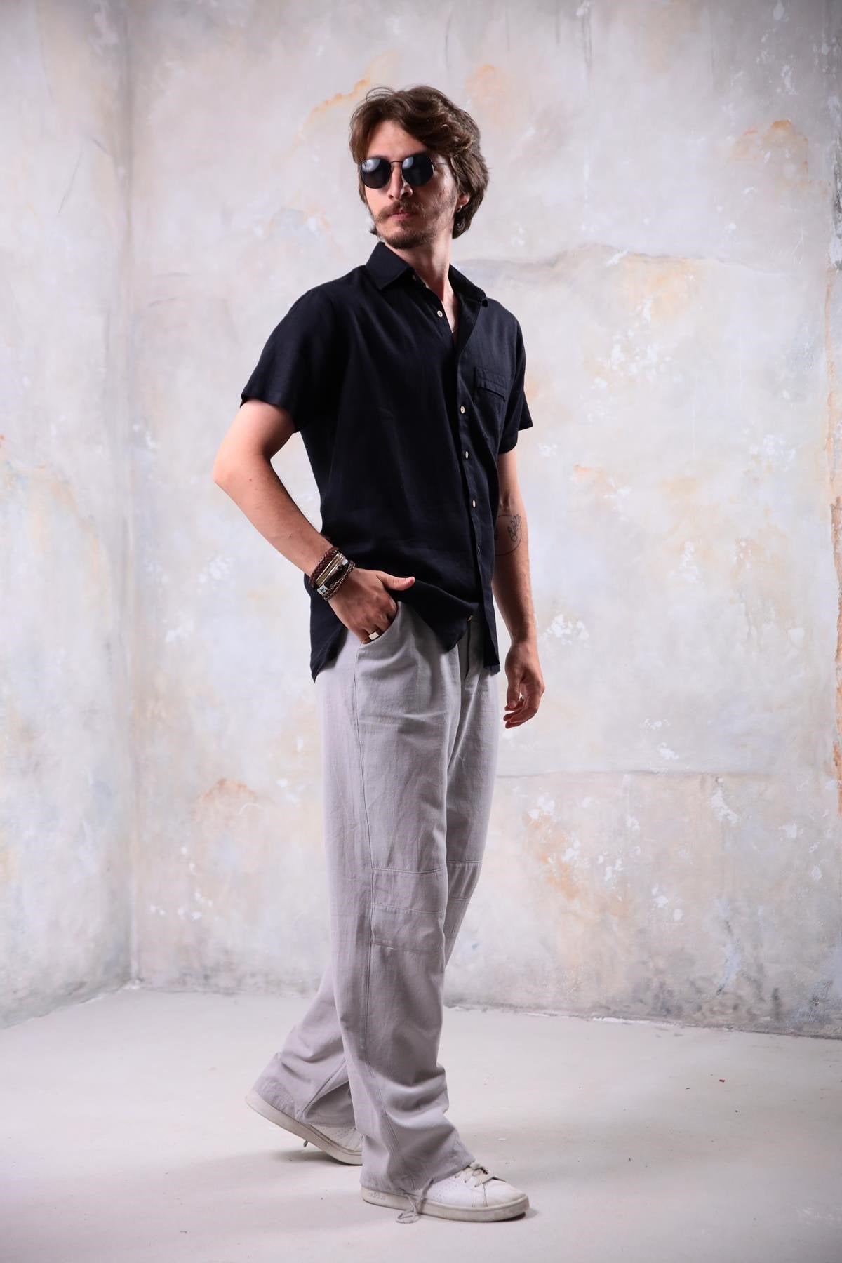 Black Relaxed Fit Short-Sleeve Men's Shirt