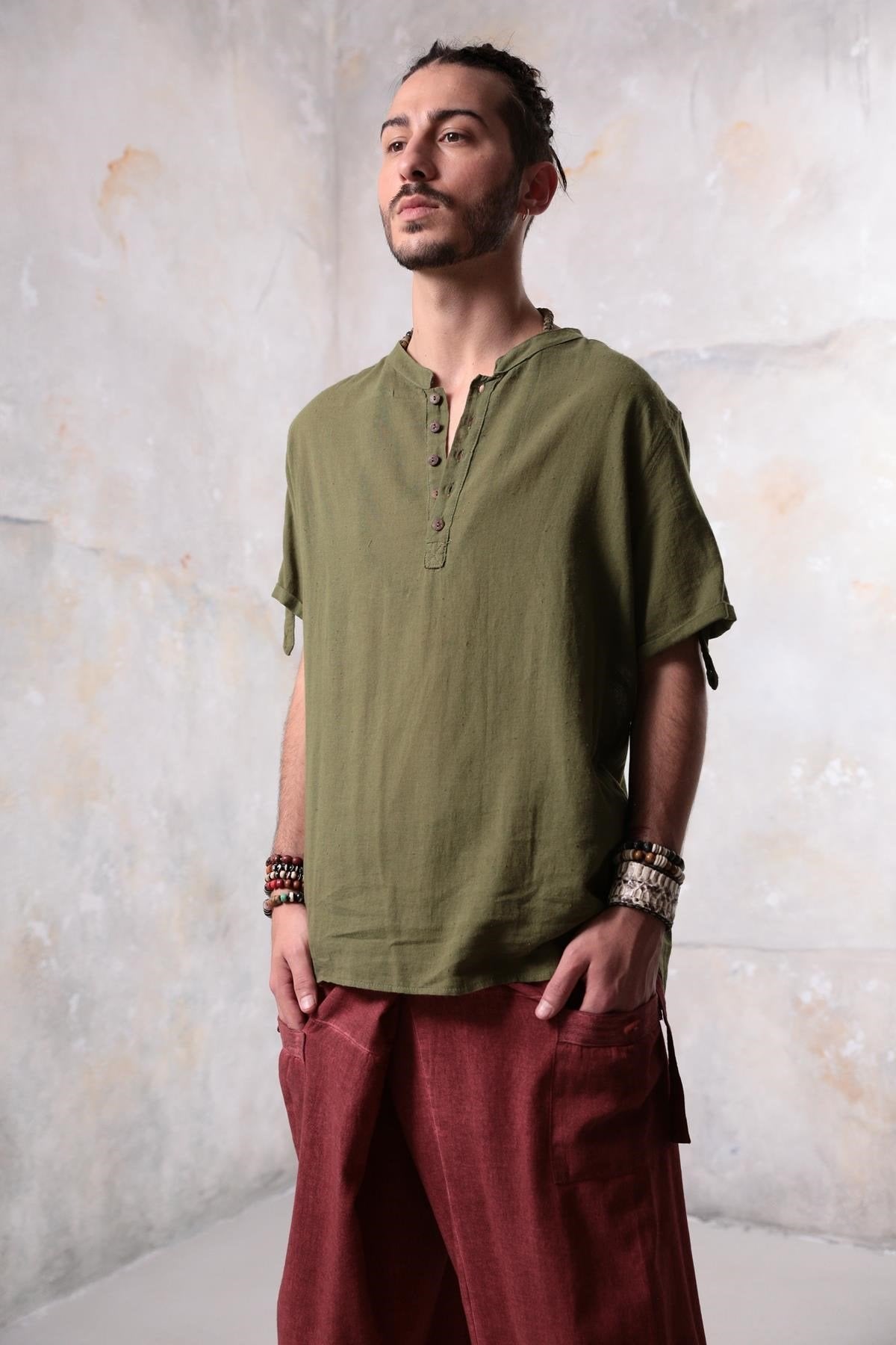 Green Buttoned Short-Sleeved Mandarin Collar Men's Shirt