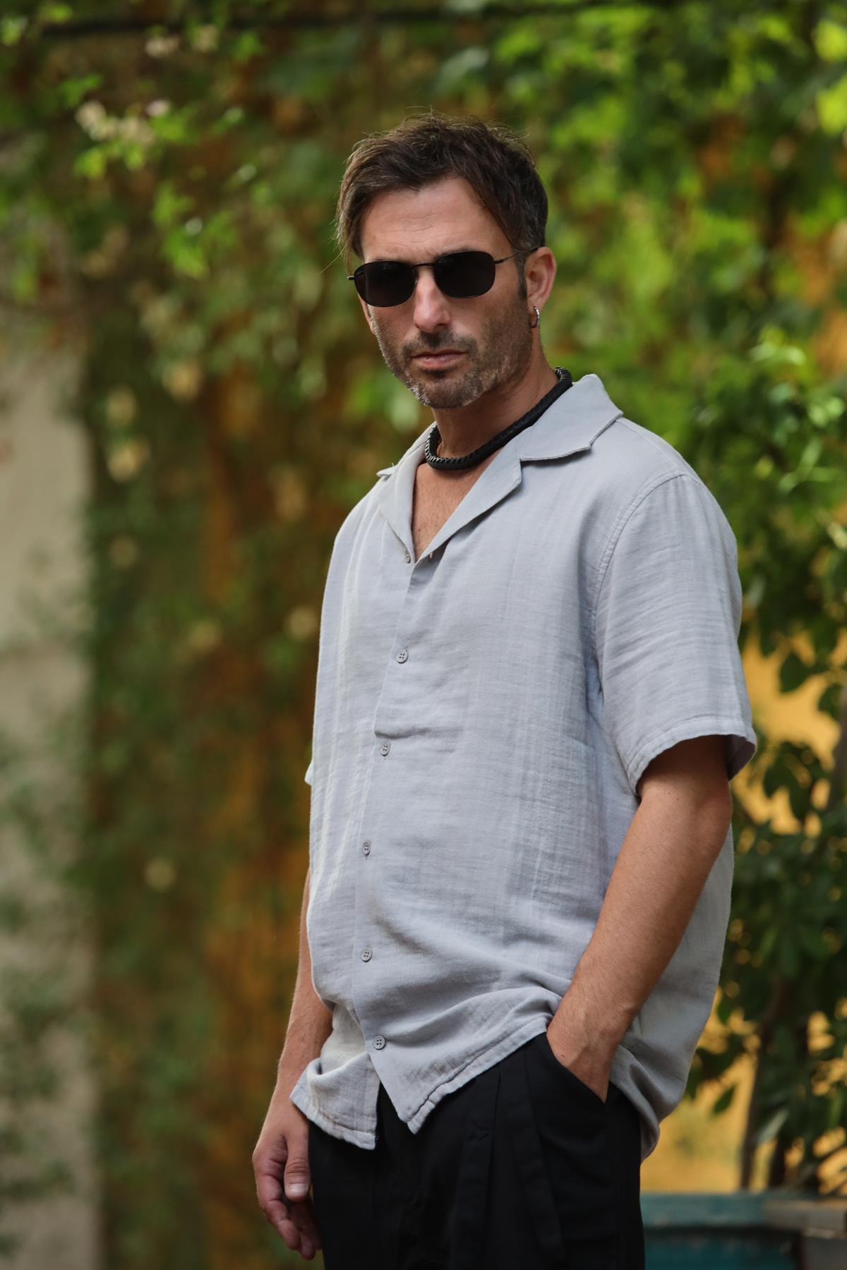 Gray Short Sleeve Men's Shirt