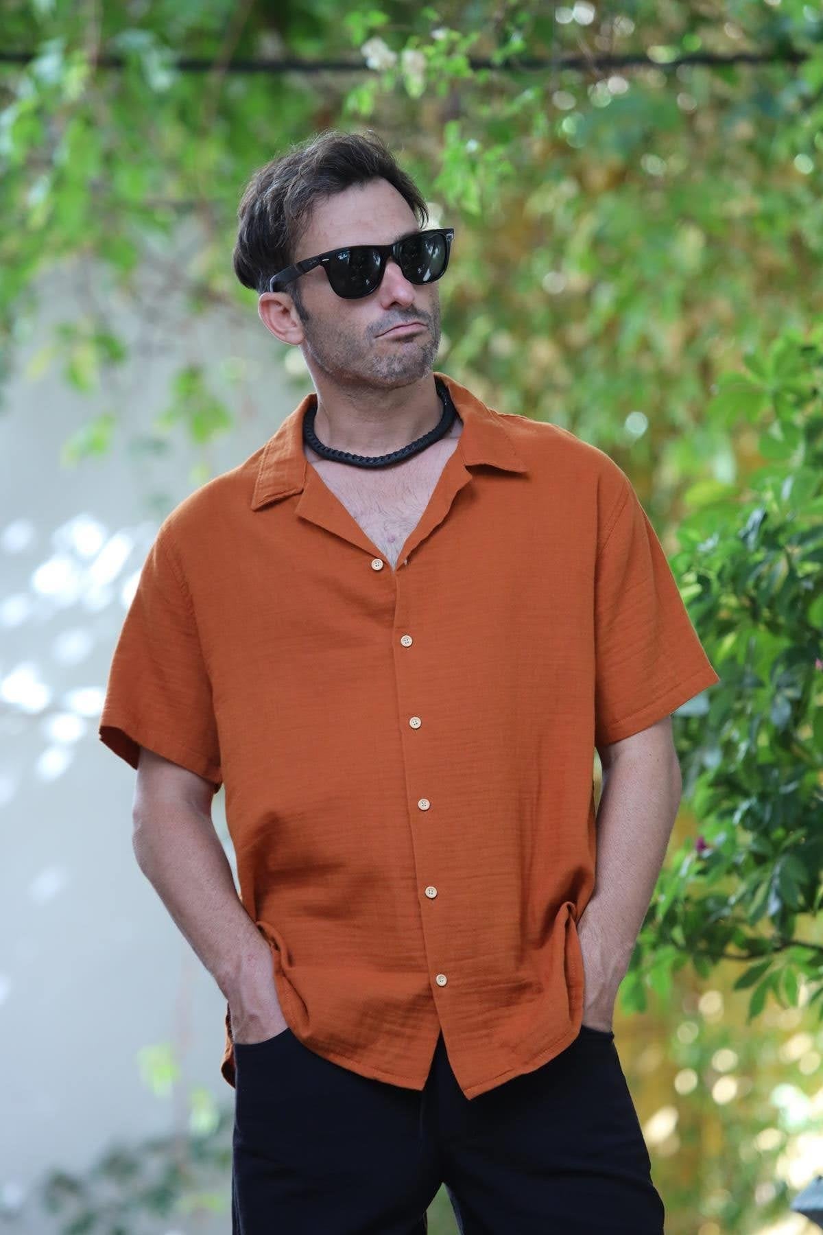 Brick Color Tasseled Back Short Sleeve Men's Shirt