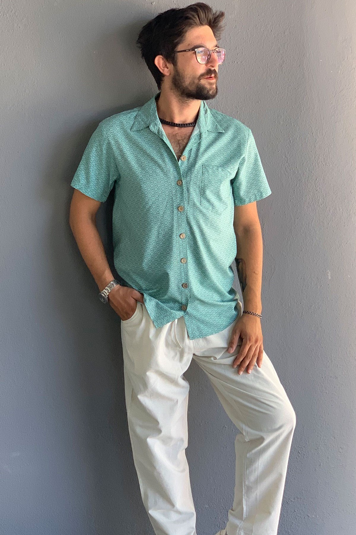Turquoise Tile Pattern Short-Sleeved Shirt