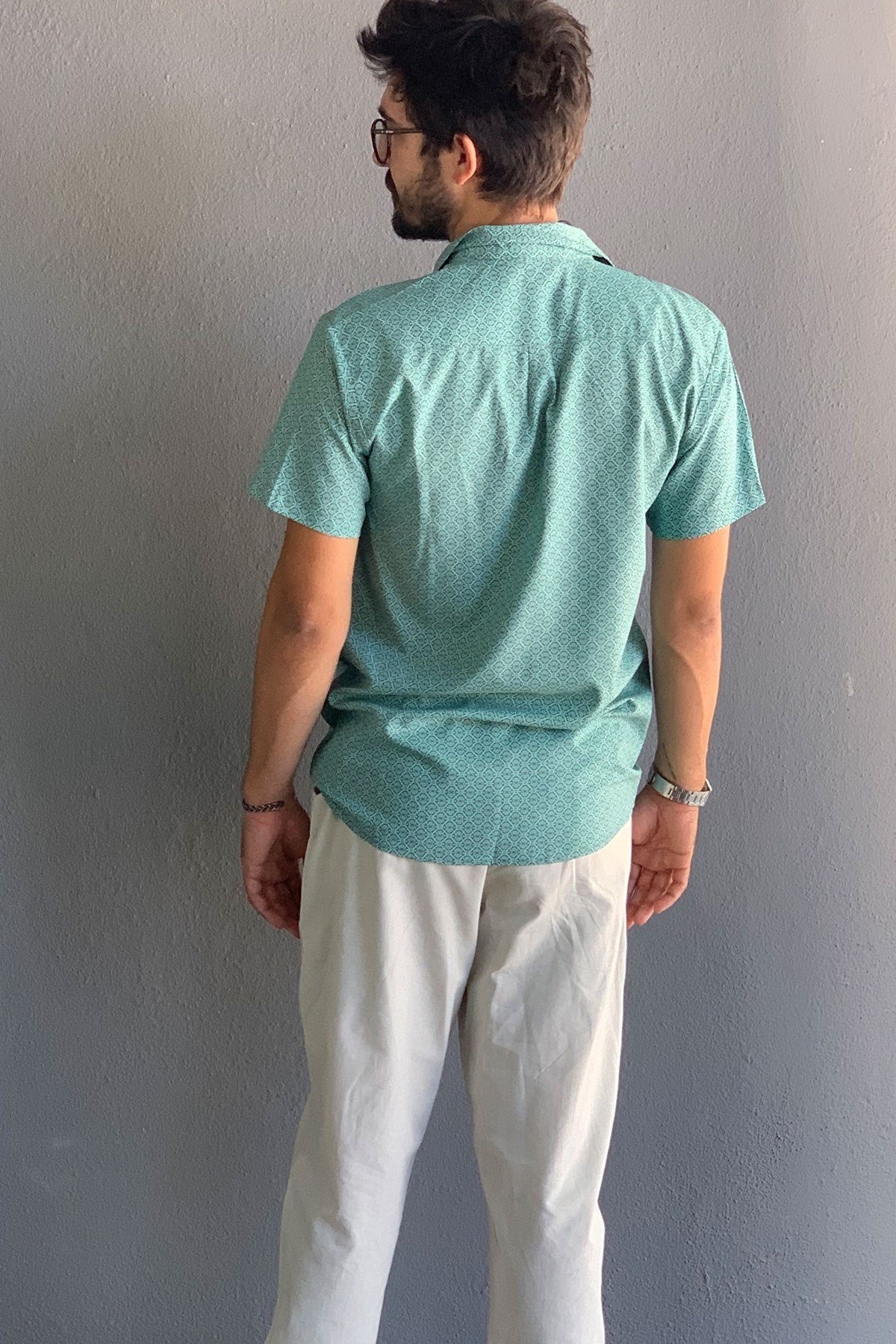 Turquoise Tile Pattern Short-Sleeved Shirt