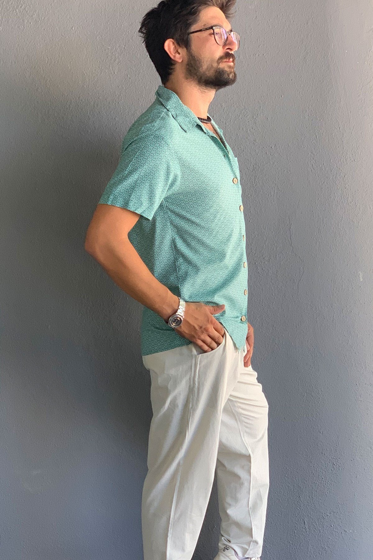 Turquoise Tile Pattern Short-Sleeved Shirt