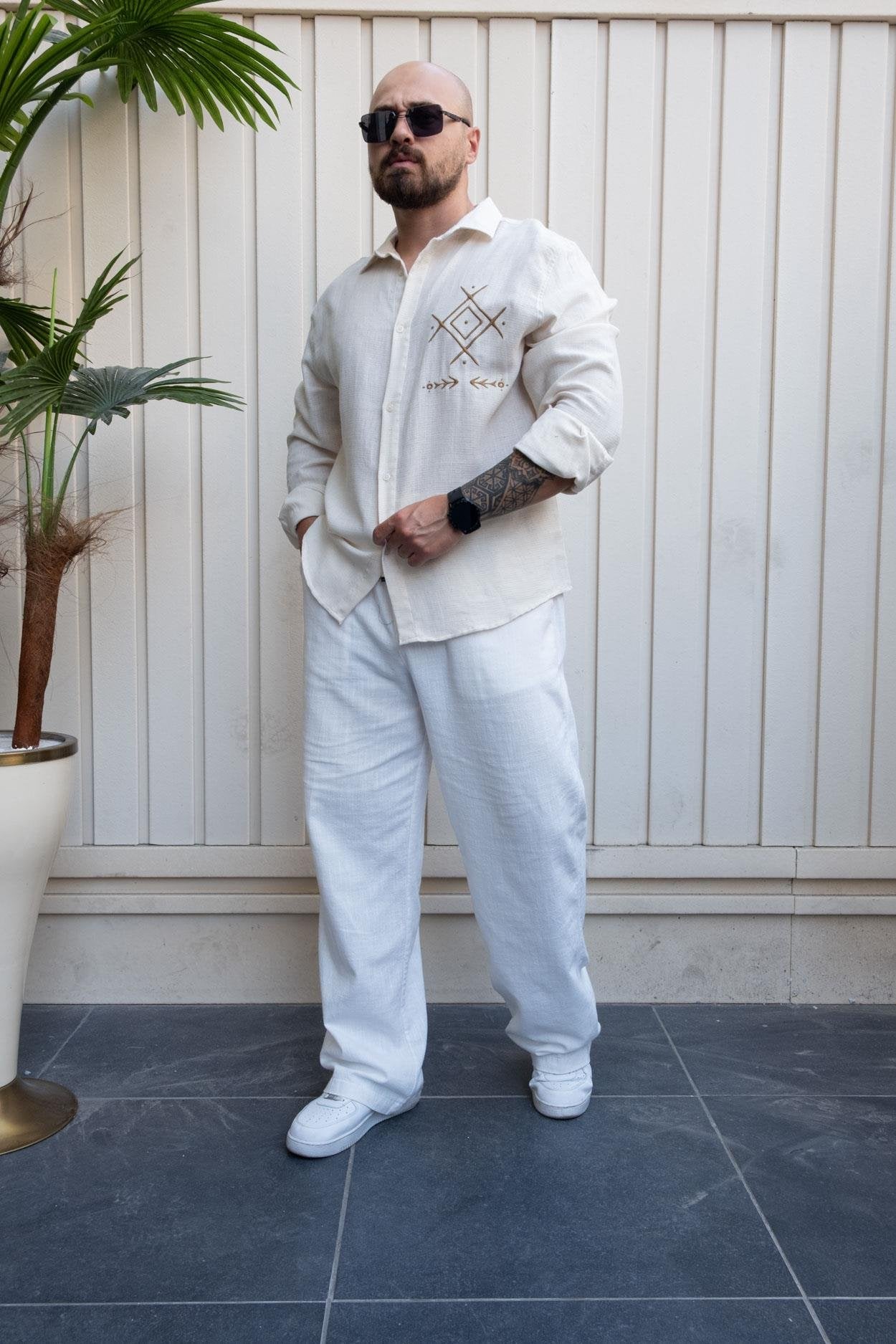 Urban Style Relaxed Fit Shirt with Floral Embroidery Accent