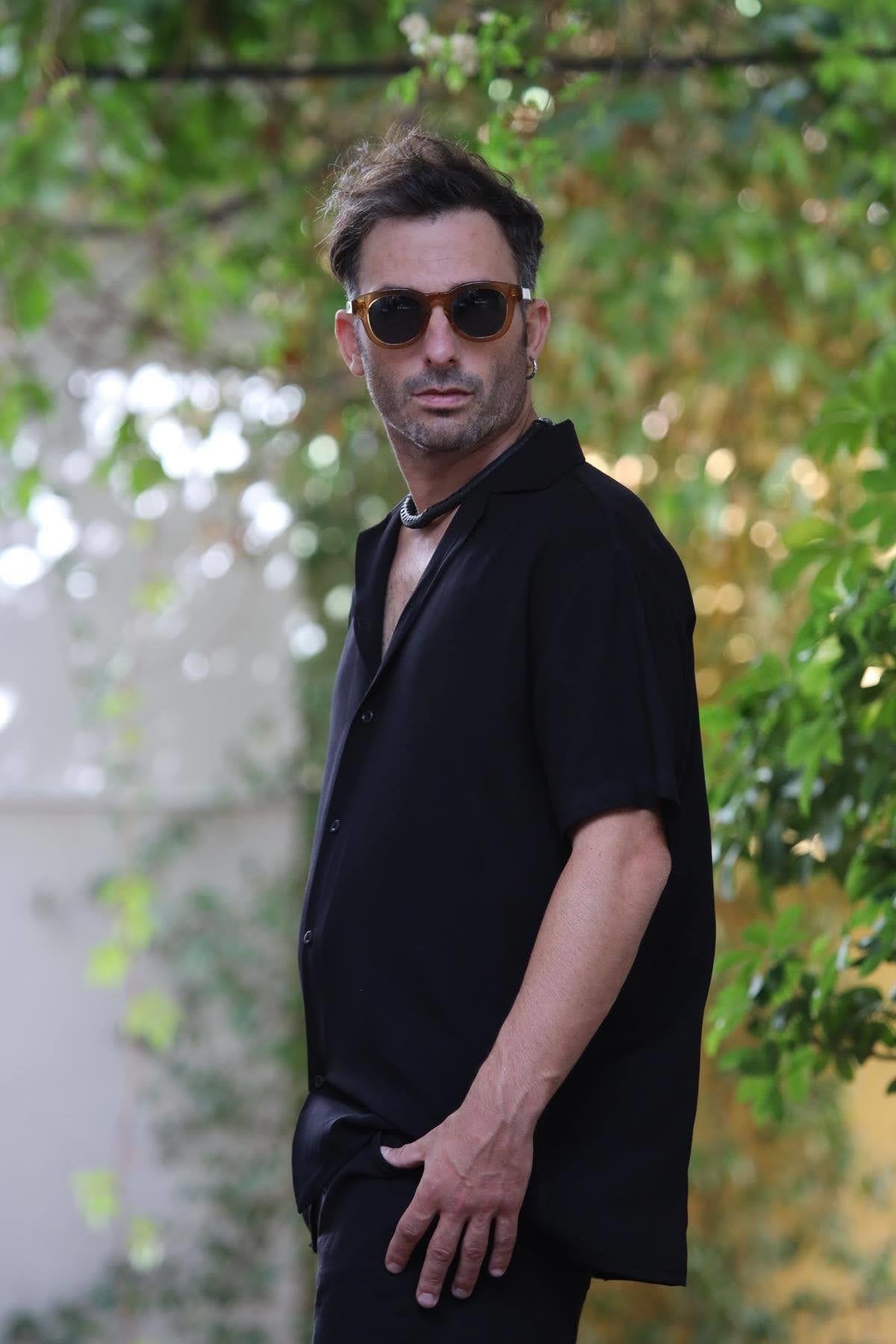 Black Short Sleeve Men's Shirt