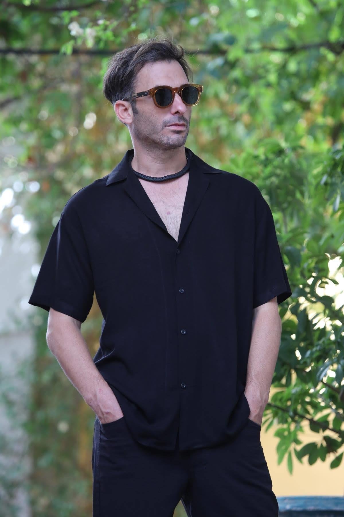 Black Short Sleeve Men's Shirt